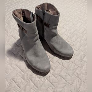 Dansko Women's Hartley Nubuck Leather With Buckle Boot Sz.EUR 39